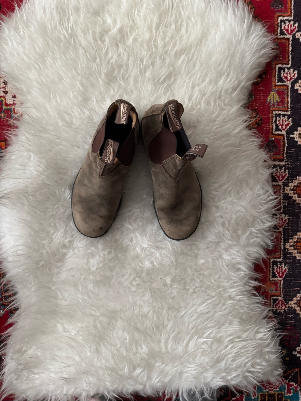Blundstone Brown Chelsea Booties in Distressed Leather